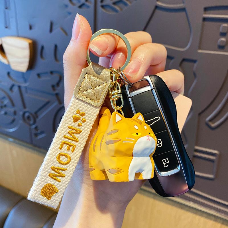 Resin Wood Carved Cat Keychain Cute Cartoon Animal Keychain Creative Exquisite Keychain Bag Pendant For Kids Gift