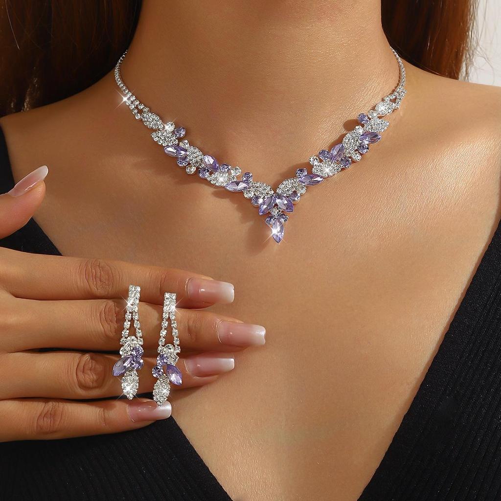 Elegant Crystal Necklace & Earrings Set for Weddings and Banquets