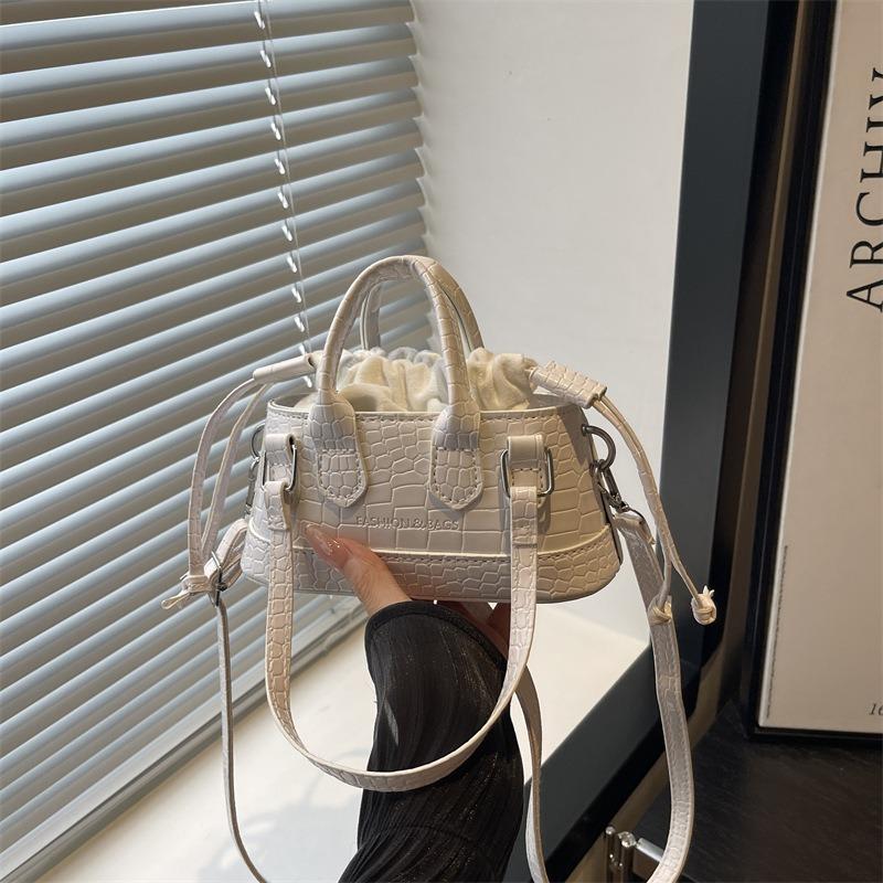 Versatile casual bag 2 Autumn temperament casual shoulder bag casual temperament messenger bag texture handbag