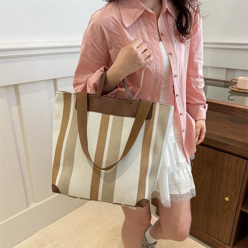 Big bag women's bag 2025 new fashion foreign niche design commuter tote bag trendy underarm shoulder bag