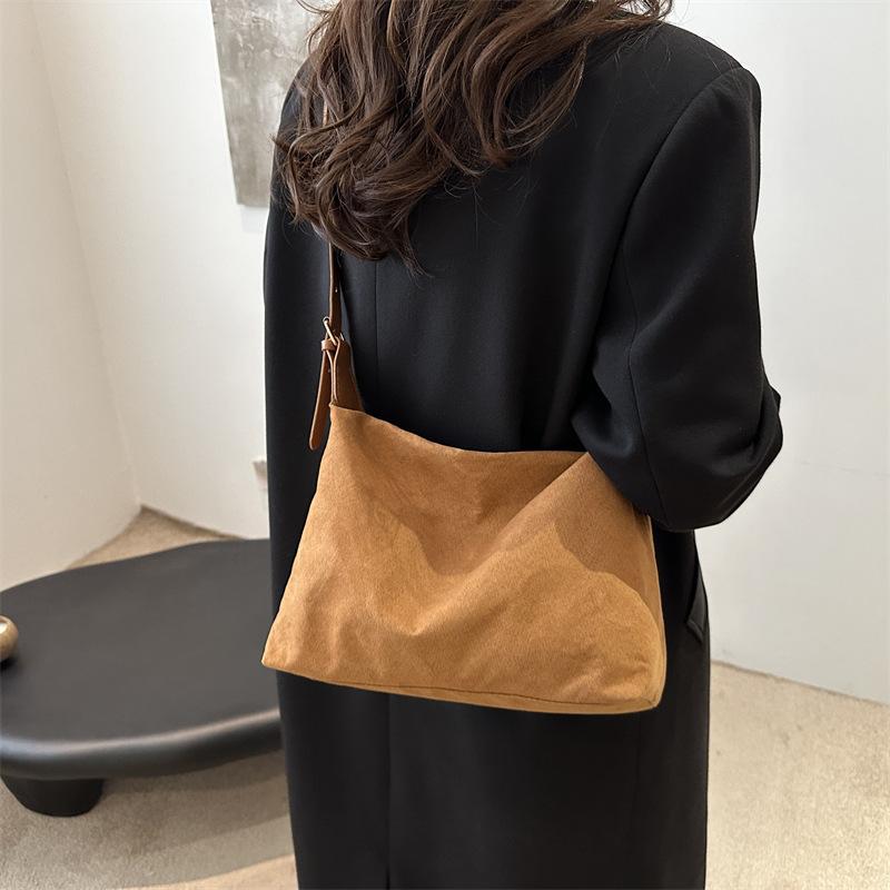 Simple Commuter Shoulder Tote Bag, New Foreign Style Solid Color Large Capacity Messenger Bag, Fashionable Niche Design Women's Bag