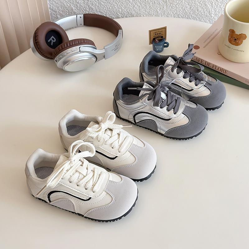 Children's shoes 2025 spring and autumn new boys' fashion versatile board shoes girls' sports shoes medium and small children's trendy German trainin
