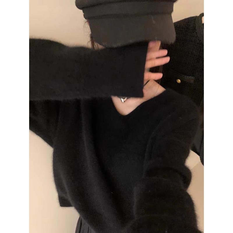 Knitted Loose Knit Sweater Pullover V-neck for Autumn and Winter for Women