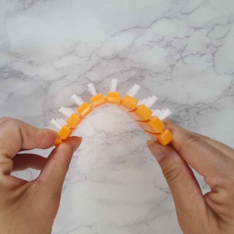 1 fruit and vegetable washing brush