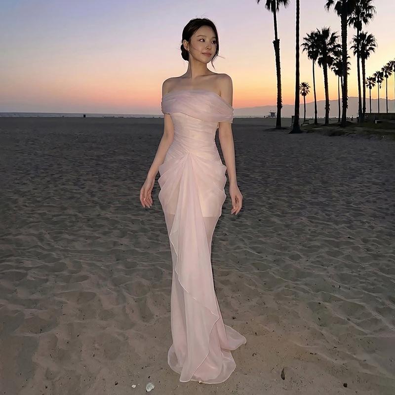 2026 European and American French senior vacation sexy perspective mesh tube top design sense slim temperament dress