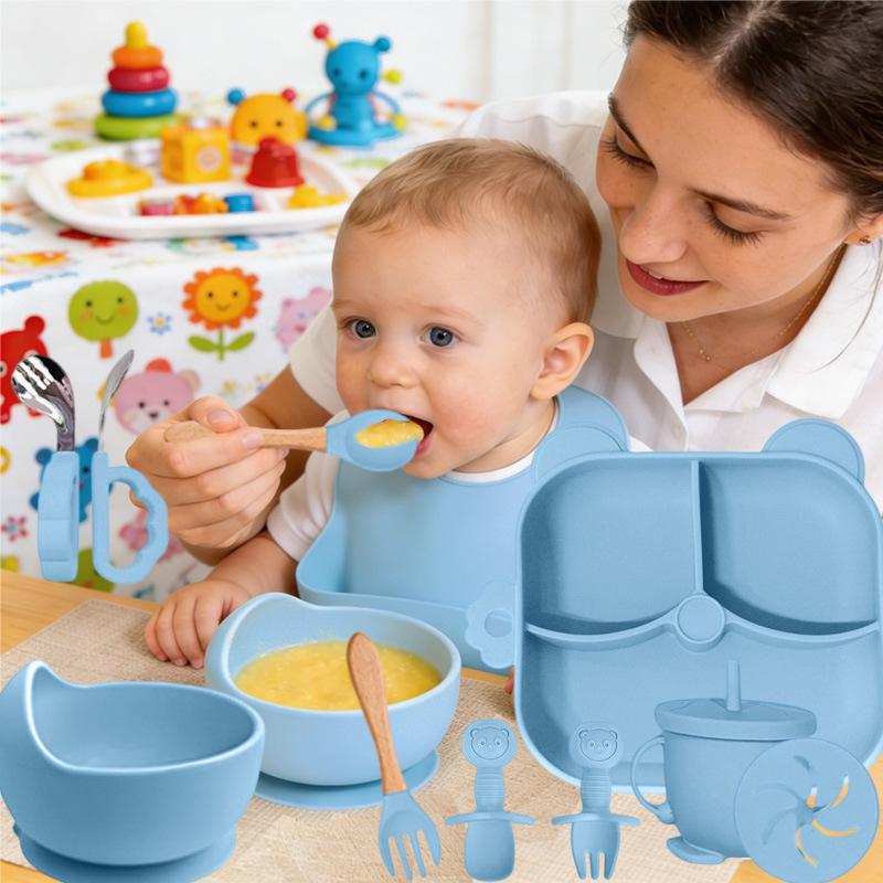 11-Piece Children's Silicone Bear Feeding Set: Food-Grade Bib, Bowl, Straw Cup & Tableware
