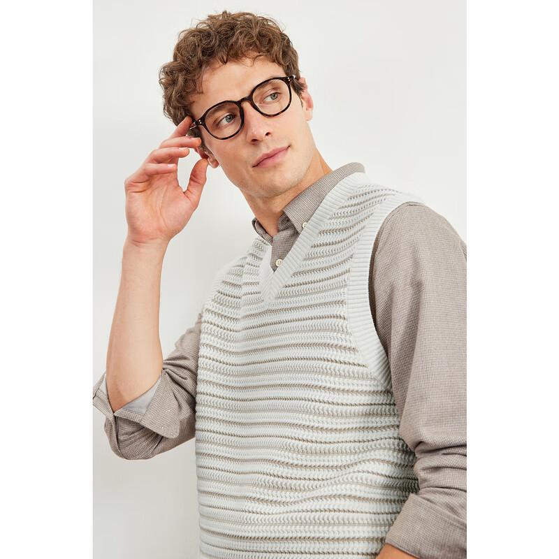 Septwolves Men's V-Neck Wool Blend Vest