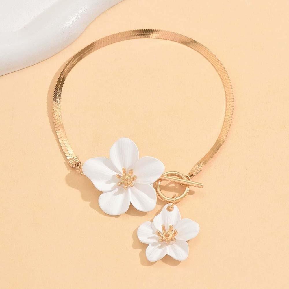 

Golden Flower Pendant Anklet with OT Buckle Beach Jewelry Simple Oil-Dripped Foot Chain Daily белый