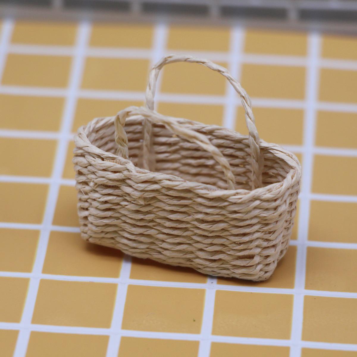 

Кукольный домик Плетеная из рафии соломенная сумочка и мини-бамбуковая корзинка Фотореквизит