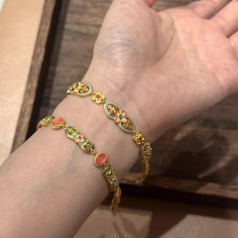 Dripping Oil Flower Enamel Bracelet Retro Light Luxury Temperament Bracelet Fashion Niche Versatile Jewelry