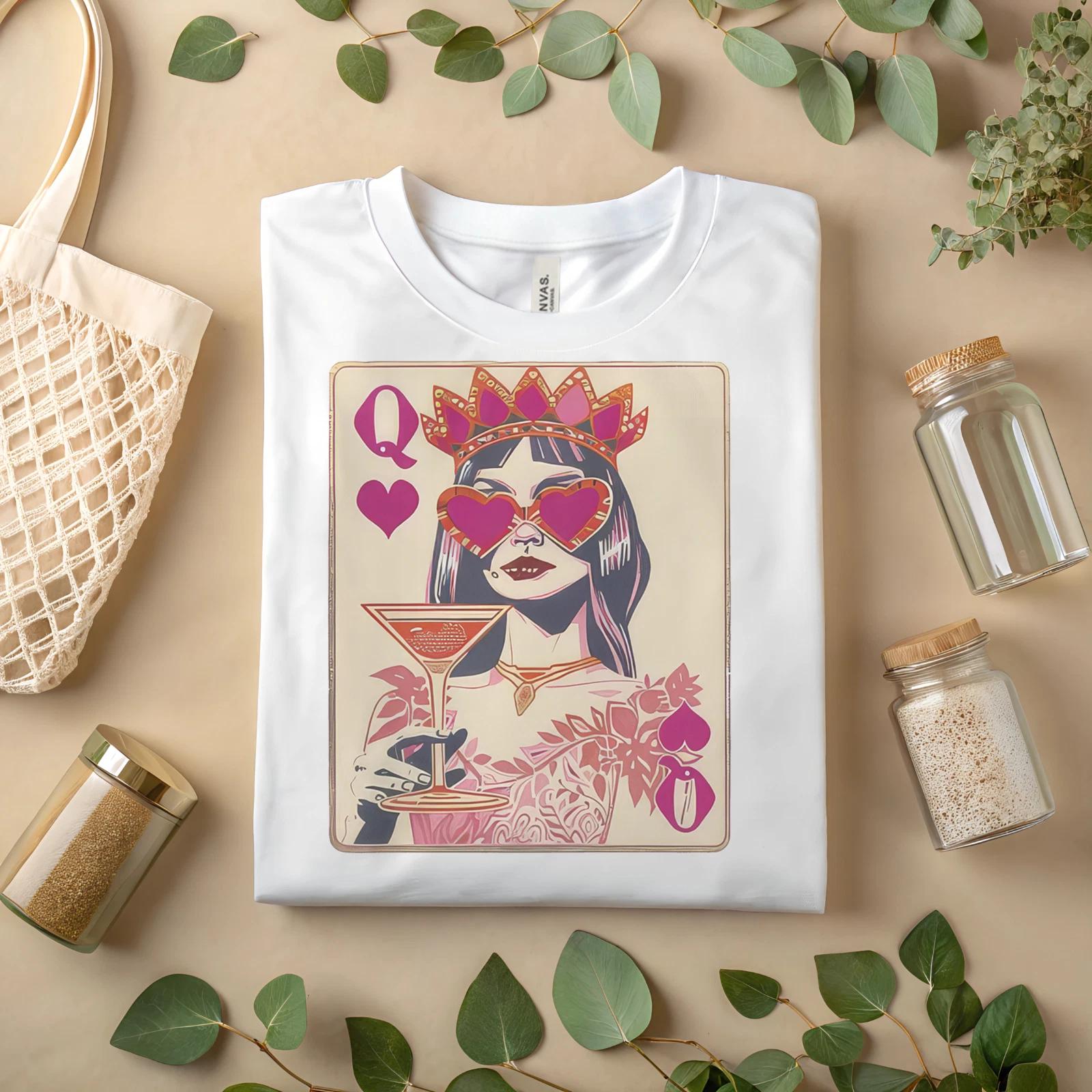 Queen of Hearts Cocktail Shirt – Retro Playing Card Graphic Tee for Women A433 XS