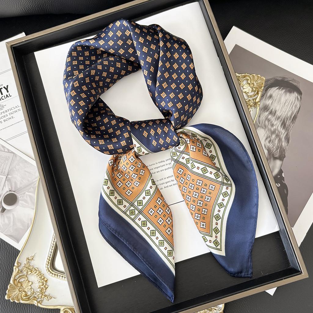 Luxury  Leopard Print Square Scarf Women'S Imitation Silk Scarf Casual Versatile Decoration Small Neck Scarf 70Cmx70Cm