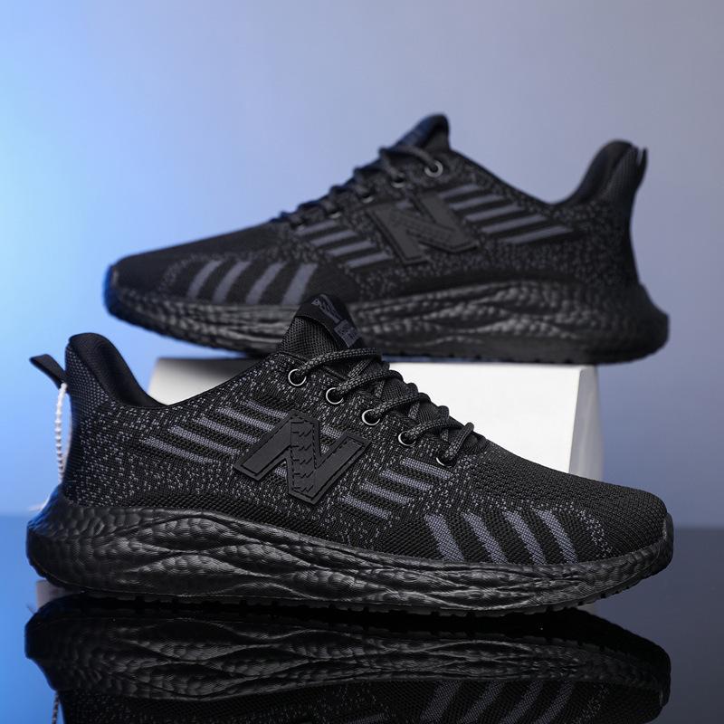 

New couple running shoes mesh sneakers spring and autumn fashion lightweight soft sole outdoor casual shoes men and women Male 39 чёрный
