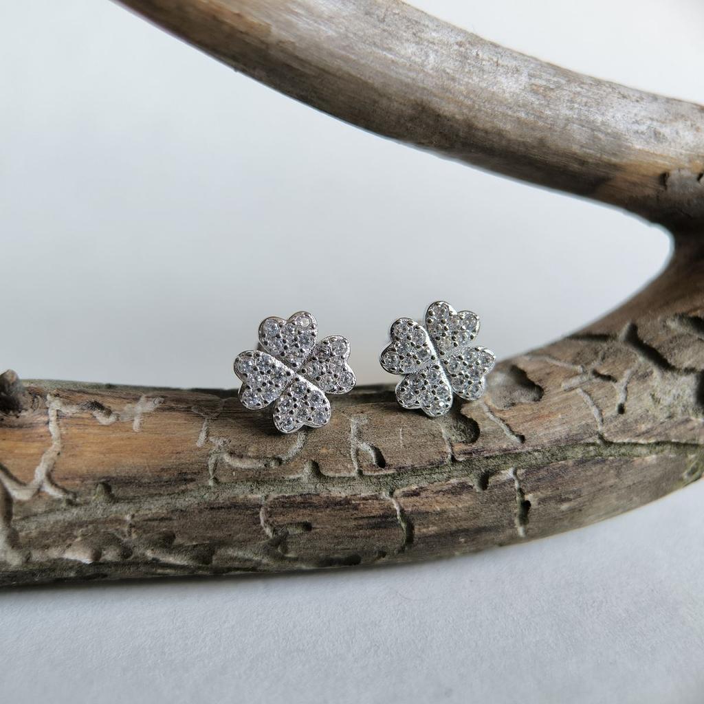 Серебряные серьги с фианитами (2191537)