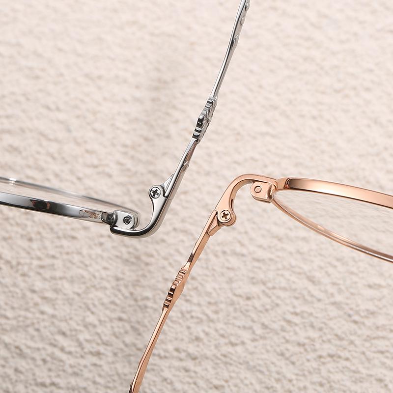 2023 Korean Style Ultra-light Titanium Round Glasses with Exquisite Crotone Temple