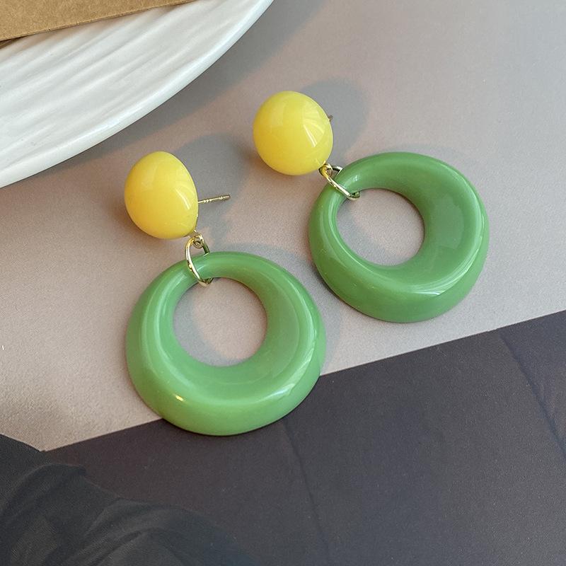 

French Candy Color Circle Earrings Women S Small Fresh Contrasting Earrings Simple Geometric Versatile Holiday Style Earrings