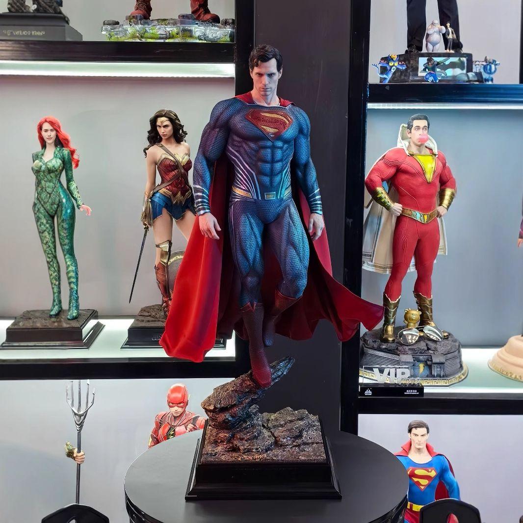 

Marvel Studio Капитан Америка Мстители 19,68 дюйма/50 см Страж Может двигаться светящийся ПВХ фигурка Боевой элемент декора Миниатюра