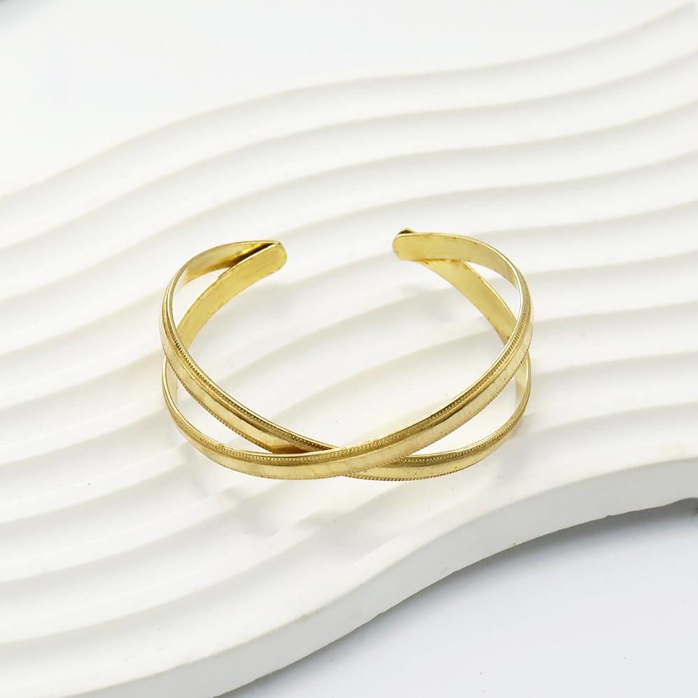 New Double-Line Cross Cool Style Bracelet: Simple, Versatile, Fashionable Light Luxury Wristband for Women