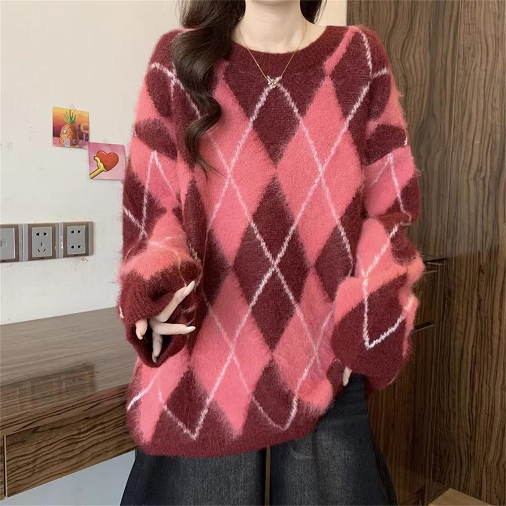 Retro contrasting color rhombus pullover sweater women's autumn and winter new loose temperament lazy wind soft waxy knitted sweater top