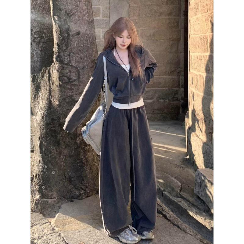 

Women s American Street Style Hoodie and Wide-Leg Pants Set, Autumn/Winter Fashion, Loose Fit, Casual Two-Piece Set. Large