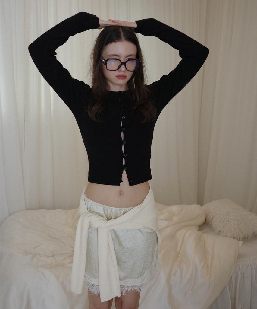 SALON DE YOHN Button Slit Cardigan_ Black