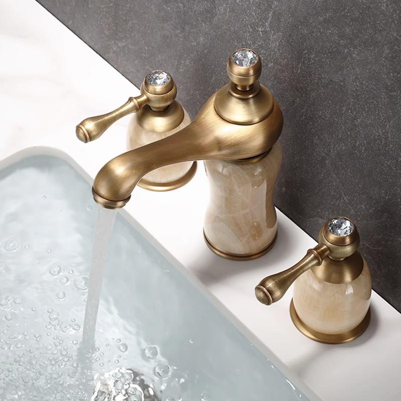 Antique Bronze Bathroom Faucets Brass Basin Faucet 3 Hole Widespread Basin Mixer Double Handle Hot And Cold Water Tap