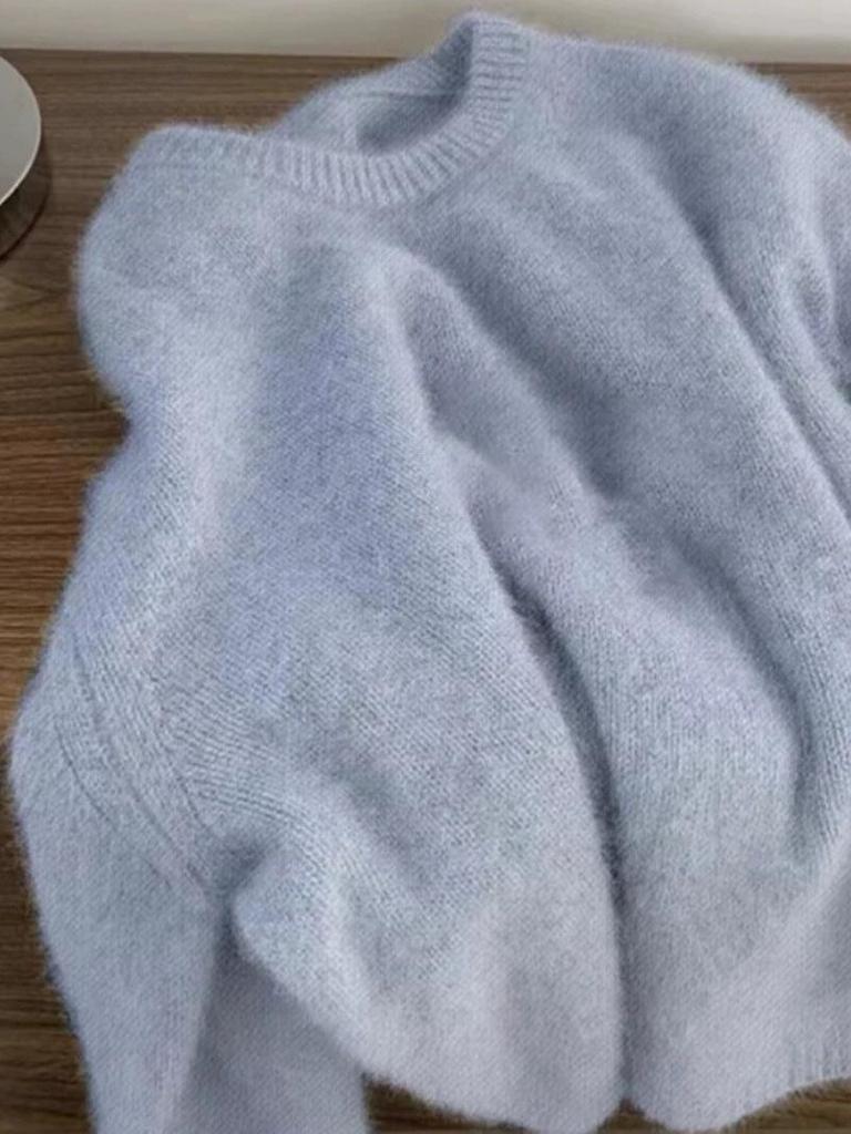 Women's Cozy Japanese-Style Pullover Sweater - Soft, Loose Knit for Autumn and Winter