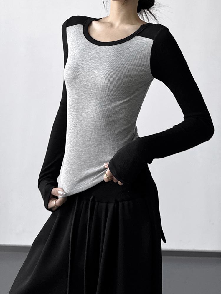T-shirt à Manches Longues Color-Block Coupe Ajustée pour Femme - Design Élégant Hiver 2025 pour Porter Seul ou en Couche