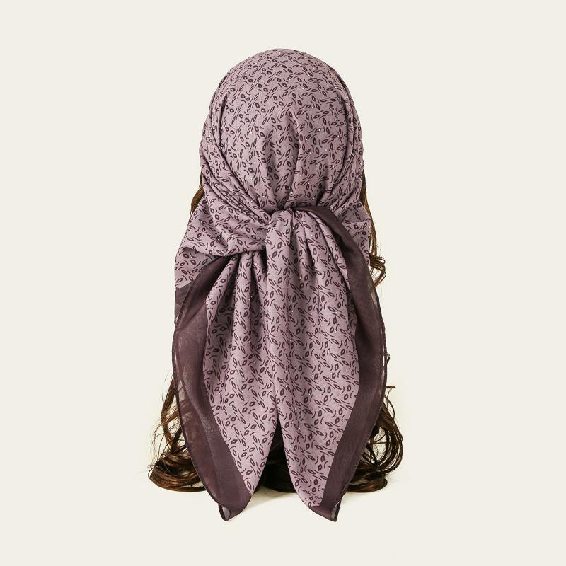 Hot-selling popular cashew print large square scarf retro high-end geometric printing strap silk scarf head scarf