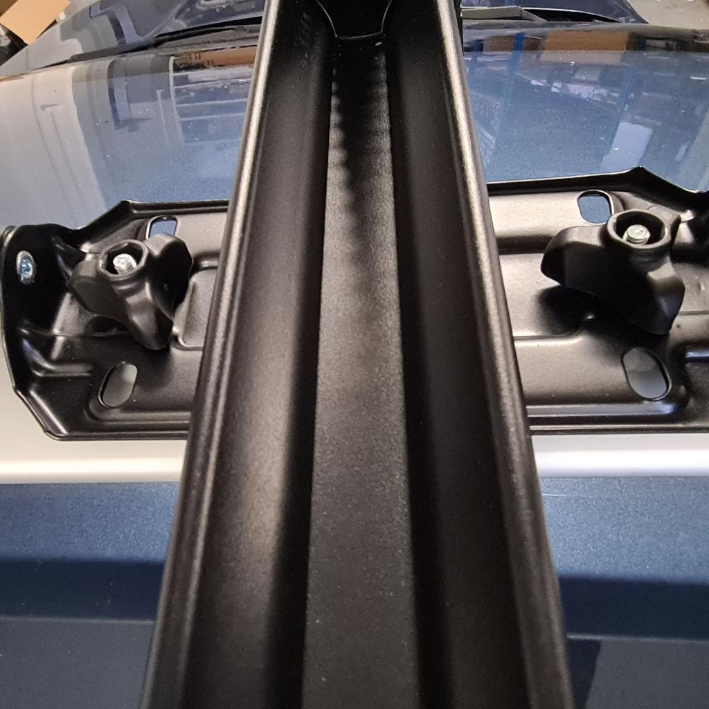 Trunk Bicycle Holder for Roof Hakr Speed Alu Aluminum Black + Lock