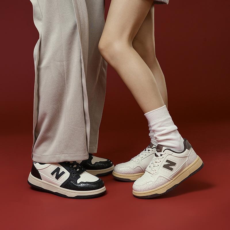 Spring and Autumn Cool Run New Spring Black and White Classic Board Shoes Men's Sneakers Casual Versatile Sneakers Men's