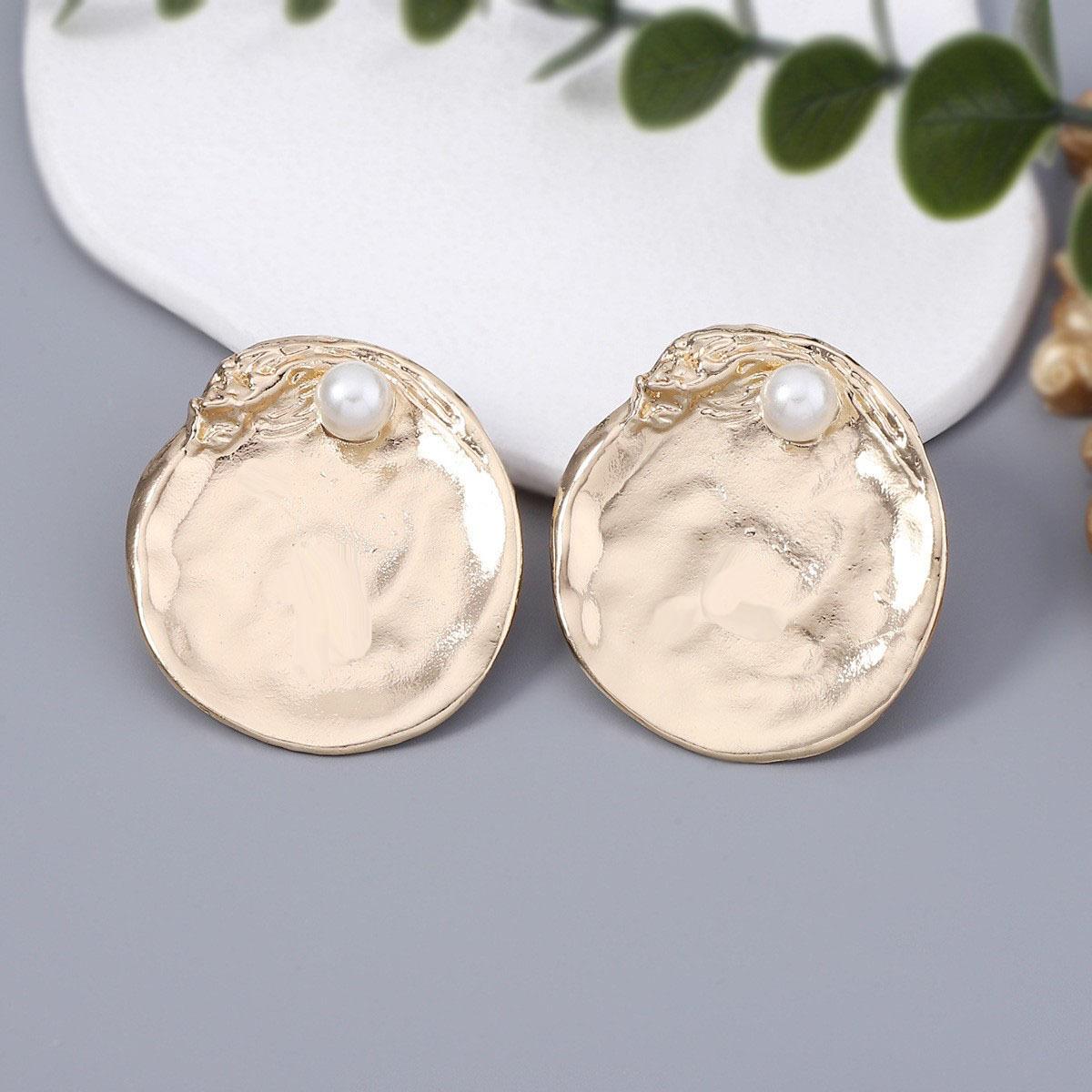 

Серьги в виде полых трехмерных морских коньков и морских звезд, инкрустированных бриллиантами и рисовыми бусинами, в стиле ретро и универсальные, с имитацией жемчуга