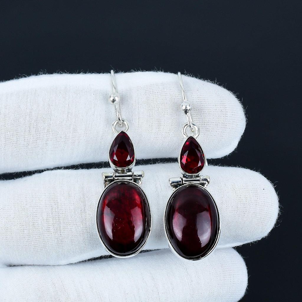 Náušnice z kameňa Labradorit Red Flash a Červený Granát, Náušnice zo striebra rýdzosti 925, Boho šperky, Visacie náušnice ako svadobné darčeky