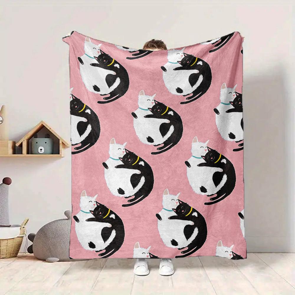 1pc Cat Hug Pattern Blanket Warm, Cozy, And Soft, Suitable for Sofas, Beds, Cars, And Office Use.Perfect for Camping And Travel, Making It a Great Gif