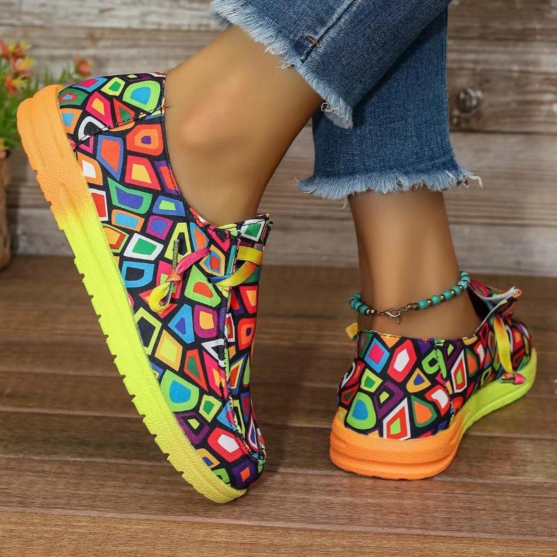 2025 New Plus Size Lace-up Colorful Low Top Shoes Women's Graffiti Lazy Canvas Flat Shoes