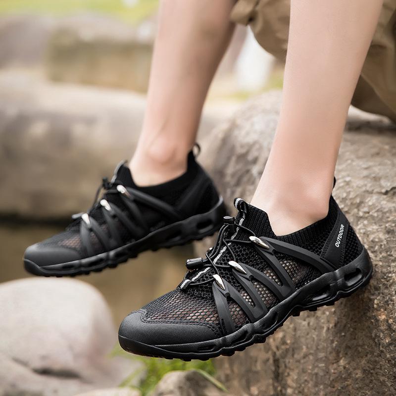 Outdoor Creek Climbing Shoes Lightweight Hollow Breathable Leisure Travel Sports Shoes Wading Shoes