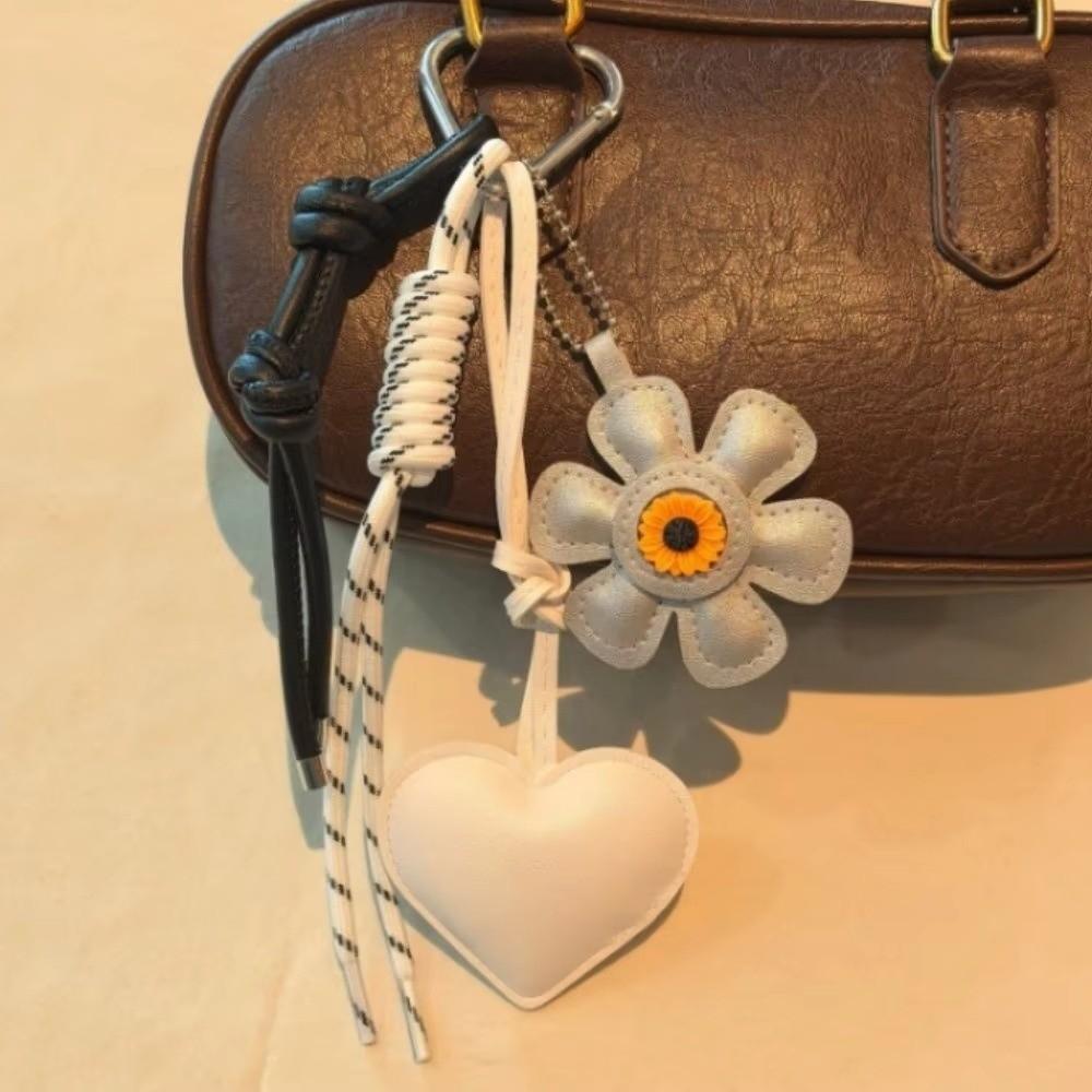 Sunflower Flower Heart Keychain Vintage Bag Ornament Fashion Bag Hanging Keys