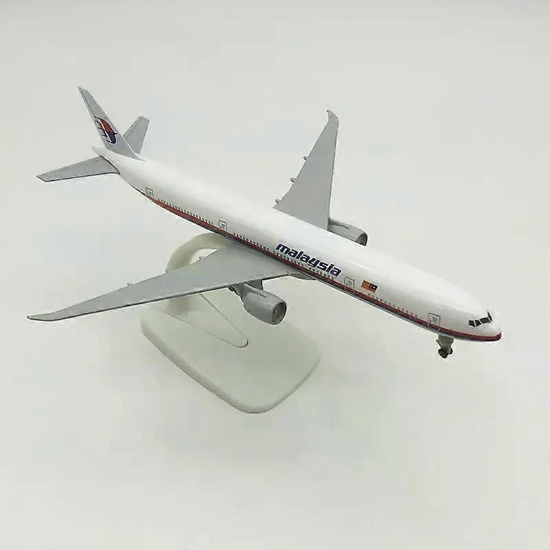 19cm Air Malaysia Airlines Boeing 777 B777 Airways Alloy Metal Airplane Model Diecast Air Plane Model &Wheels Aircraft Aeroplane