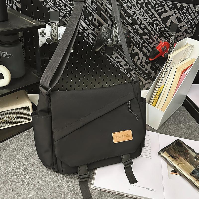 Mailman Bag Female College Bag 2025 New Versatile Large-capacity Messenger Canvas Bag Tote Bag