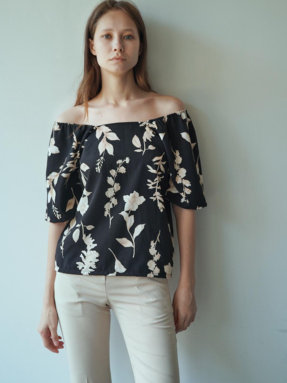 Demi Gnimonic Black Flower Off Shoulder Black/Free