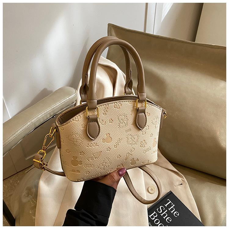 

Spring new fashion large capacity fashion simple shoulder bag girl messenger bag commuter bag хакі