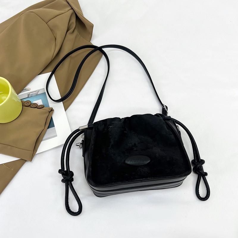 Stylish Casual Crossbody Small Bag For Women With Quilted Stitching Trendy Design чёрный