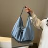 Waterproof nylon bag Female student class messenger bag Large capacity cloth bag Lightweight shoulder bag Solid color bag