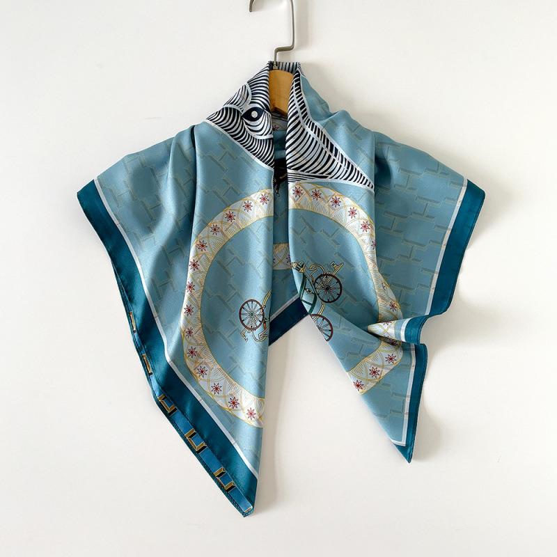 

New Style Small Square Scarf for Women Double-sided Two-color Twill Silk Scarf High-end Printed Scarf 70*70cm