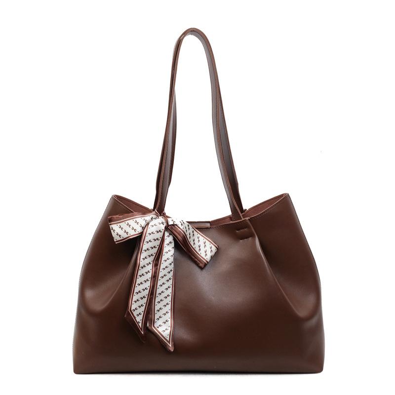 

Fashionable and Trendy Underarm Bag, High-end Single-shoulder Bag, Large-capacity Tote Bag кавовий