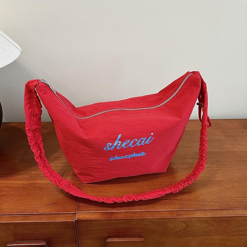 

Women s bag large-capacity new summer casual shoulder messenger bag lazy wind pleated commuter dumpling bag червоний