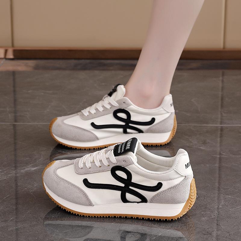 Forrest Gump Shoes Women's New 2025 Spring and Autumn Breathable Little White Shoes Thin Sole Korean Version Wear-resistant Casual Board Shoes Stud