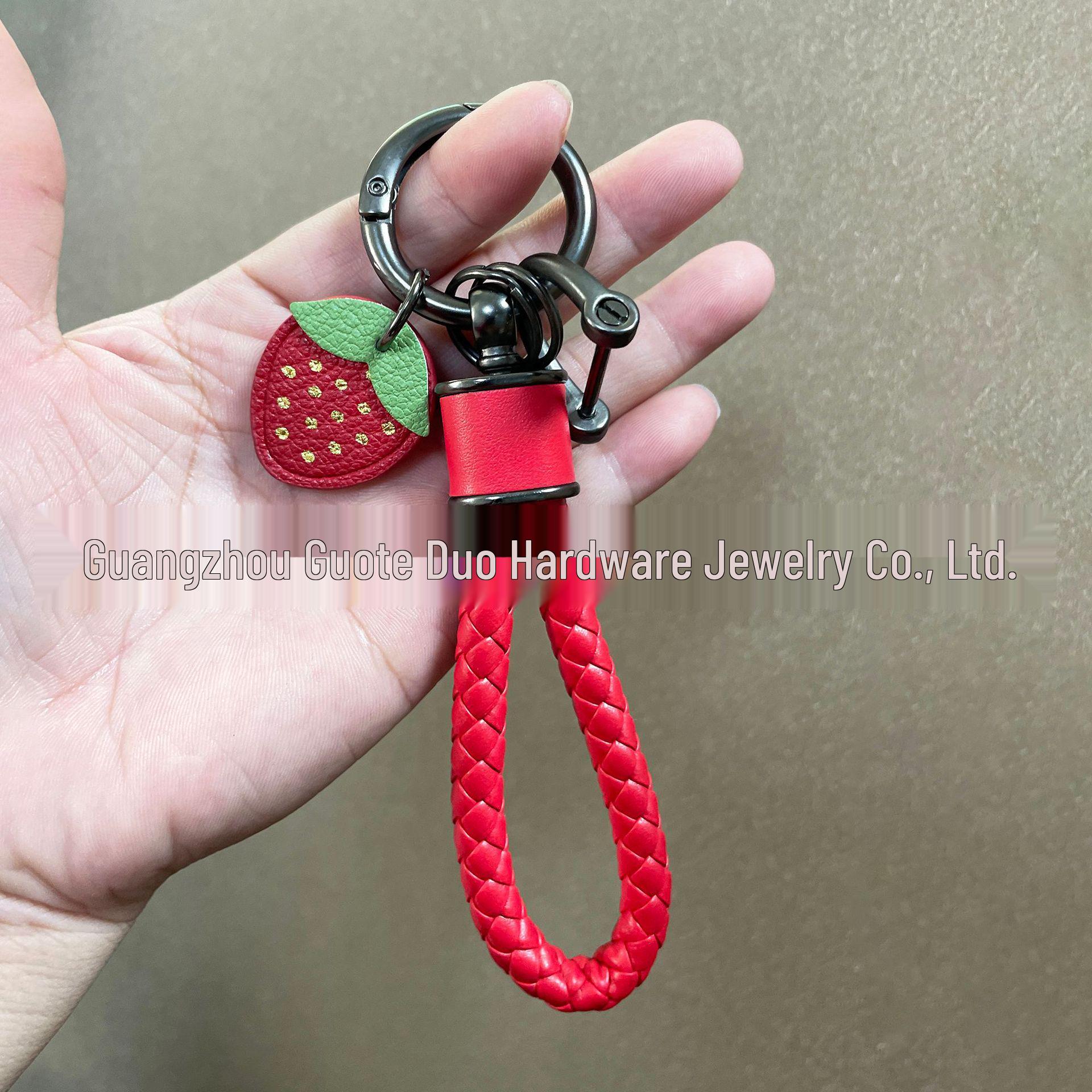 

Stylish Woven Car Keyring: Creative Pendant for Men & Women