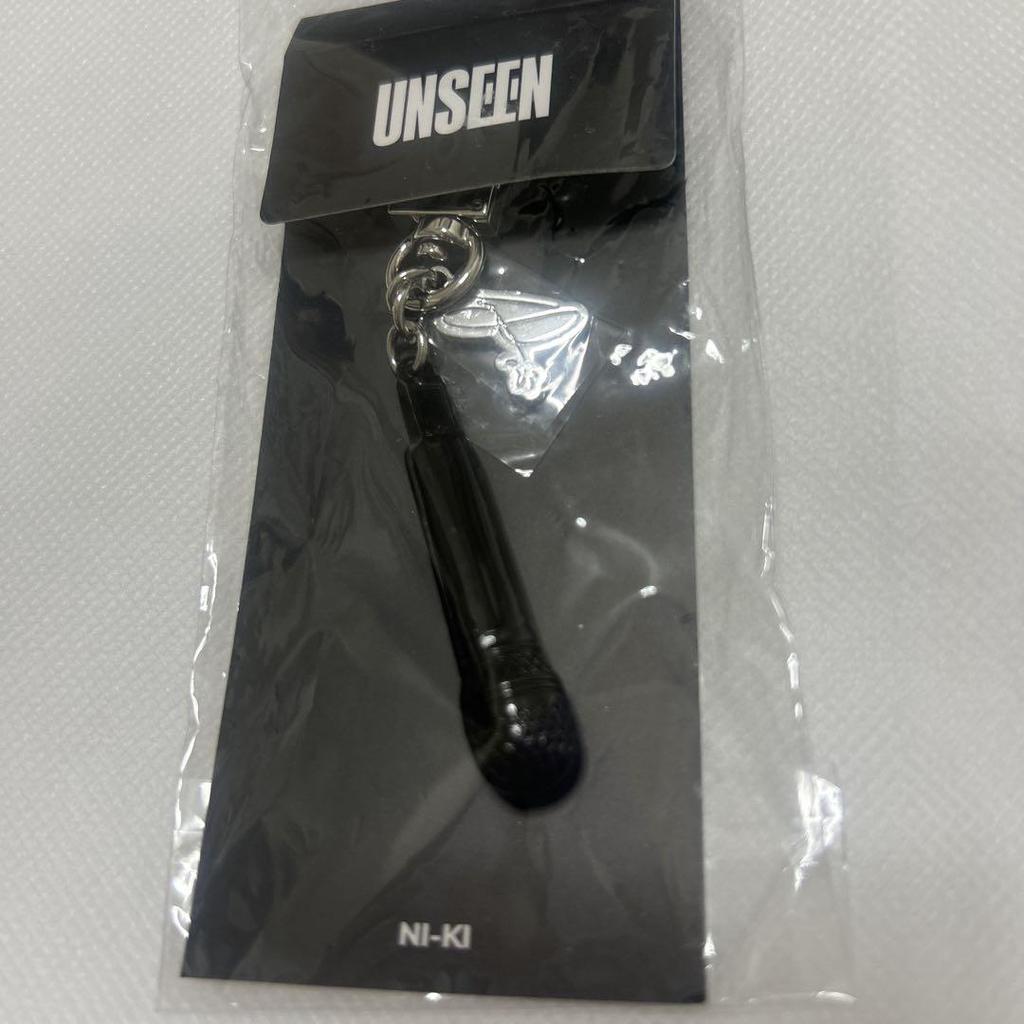 [USED] ENHYPEN UNSEEN Niki MIC KEYRING