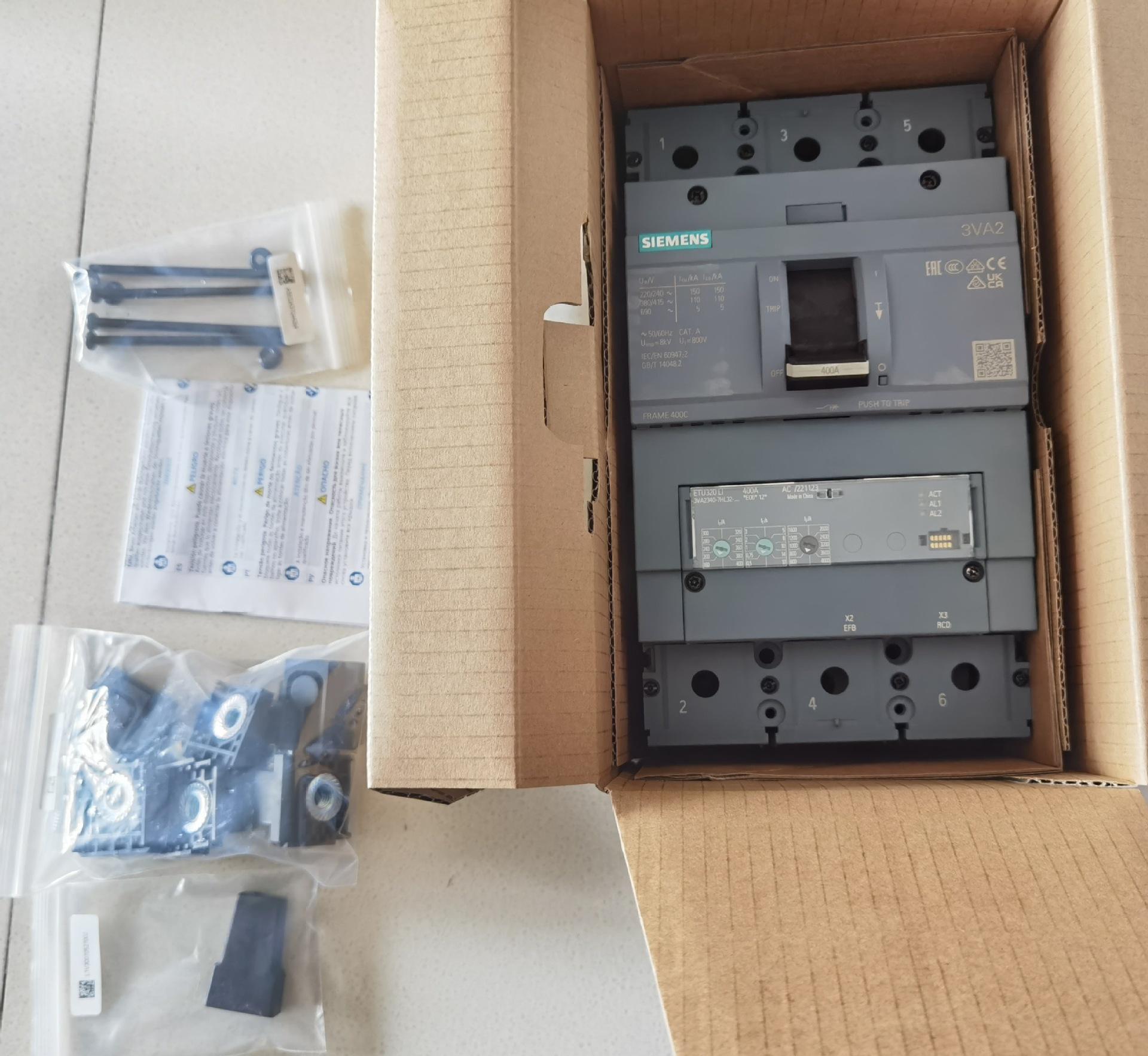 

3VA1110 Molded Case Circuit Breaker